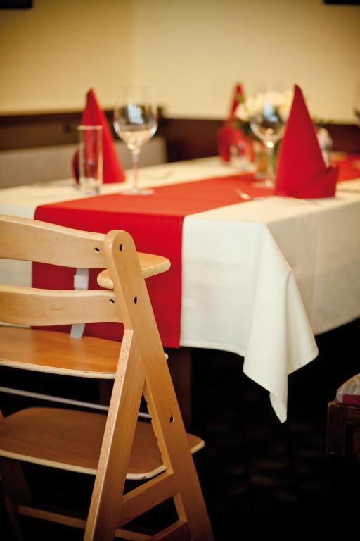 Hotel Restaurant Florianihof Mattersburg Exterior photo
