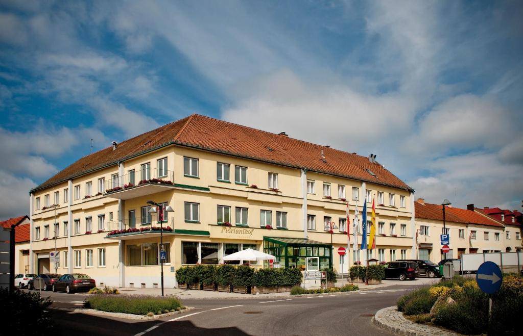 Hotel Restaurant Florianihof Mattersburg Exterior photo