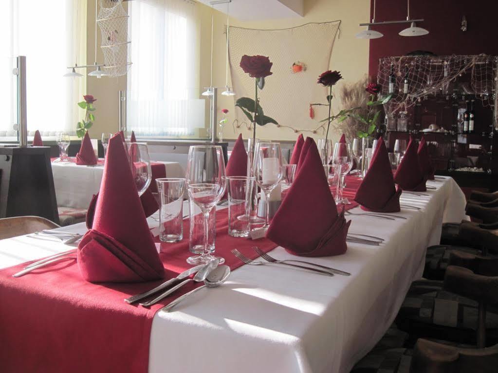 Hotel Restaurant Florianihof Mattersburg Exterior photo